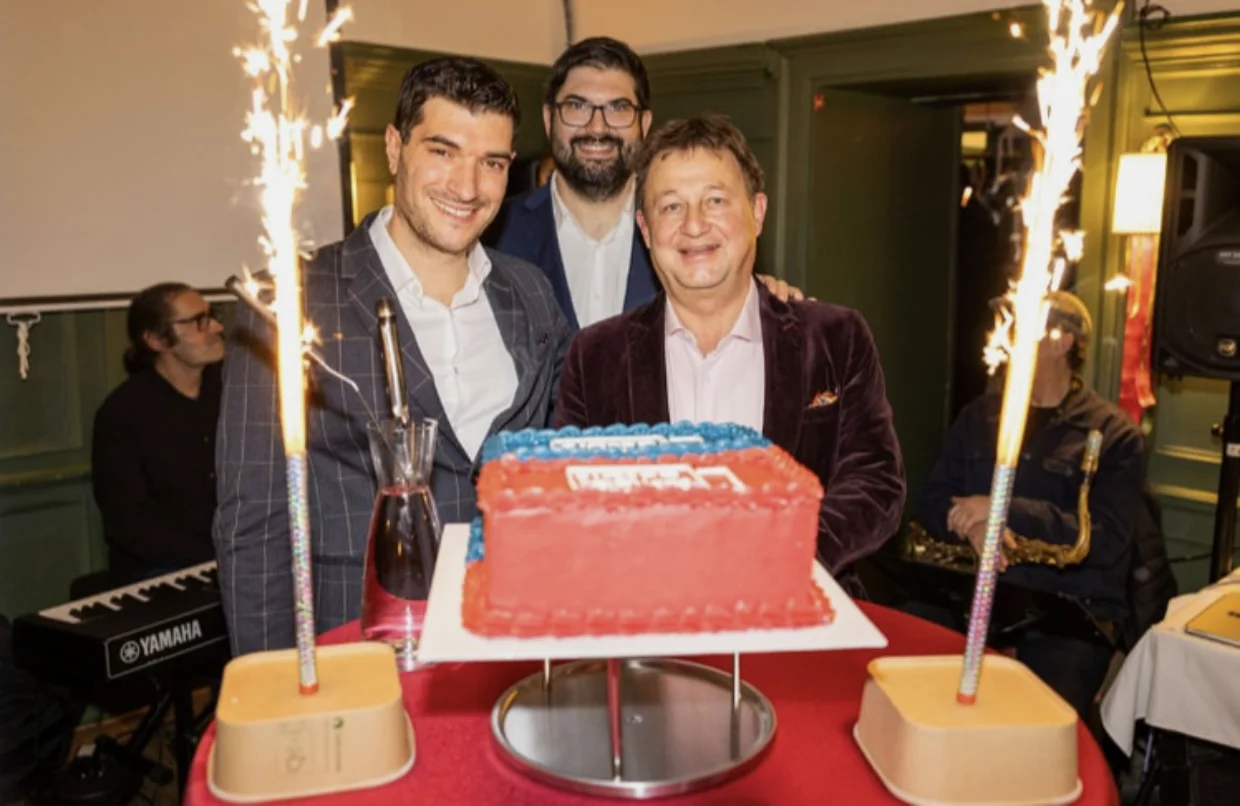 Leadersnet News