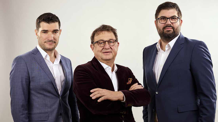 medianet-Artikel über DIALOG relations: die Gründer Stefan Szakusits, Josef Kalina und Martin Jandrisovits